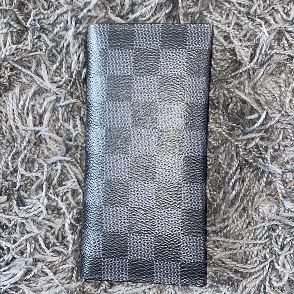 NWOT Louis Vuitton wallet